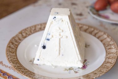 Paskalya Ortodoks pastası. Ortodoks Paskalyası. Yan görünüm