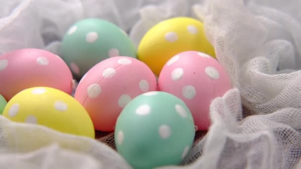 Easter concept with egg on pink background. — Stock Video