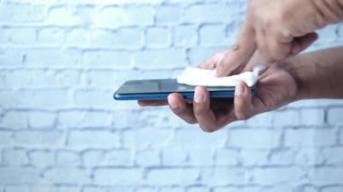  Virüsü önlemek için cep telefonu görüntüsü temizleme 