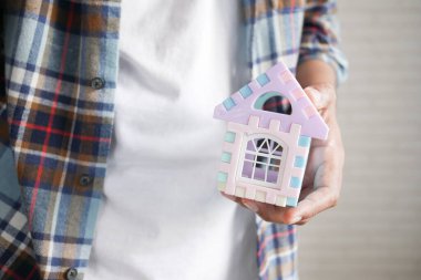  Finans konsepti, el ele tutuşan adam. 