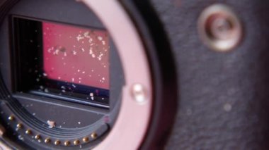 Bir kamera sensöründeki toz. Yaklaş. .