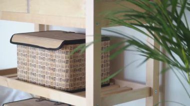 Depoyu kullanarak nasıl düzgün ve çekici bir yaşam alanı oluşturulacağını keşfet.