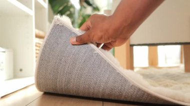 Evdeki halının temizlenmesi ve bakımı için kolay adımlar öğrenin..