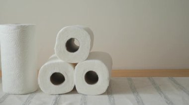 Kağıt havluları temiz ve kullanıma hazır tutmanın basit yollarını öğrenin..