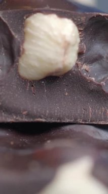 Fındıklı Kara Çikolata 'nın yakın çekimi.,