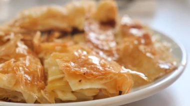 Tabakta Türk Borek 'ine yakın çekim .