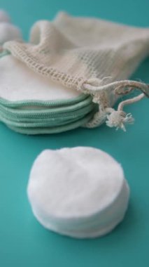 Cildinizde tekrar kullanılabilir pamuk pedleri kullanmayı öğrenin.