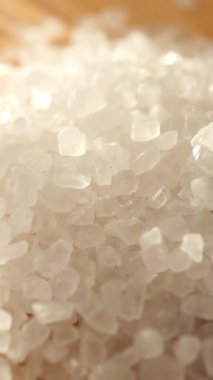 Kaba Deniz Tuzu Kristalleri Düşerken Yakın plan.