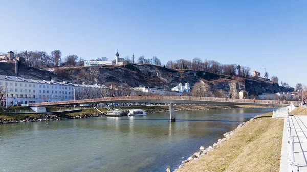 View Makartsteg Bridge Crossing Salzach River Salzburg Austria Bridge Pedestrian — Stock Photo, Image