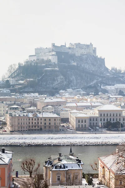 Winter View Salzach River Kapuzinerberg Mountain Salzburg Old Town Hohensalzburg — Stock Photo, Image
