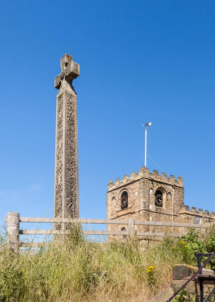 Caedmon Cross Mary Church Town Whitby North Yorkshire England Kostel — Stock fotografie