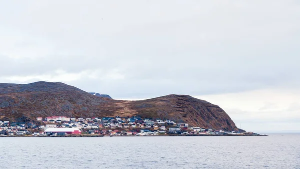 Cidade Portuária Norueguesa Honningsvag Litoral Visto Mar Barents — Fotografia de Stock