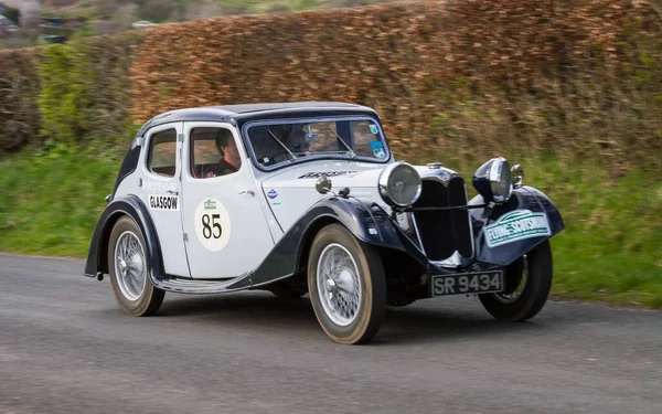 Riley 1937 Sube Southwaite Hill Cumbria Inglaterra Coche Está Participando —  Fotos de Stock