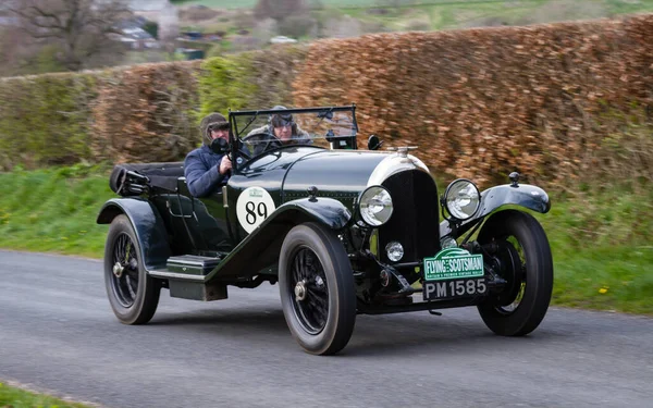 1922 Bentley Kiipeää Southwaite Hillille Cumbriassa Englannissa Auto Osallistuu 11Th — kuvapankkivalokuva