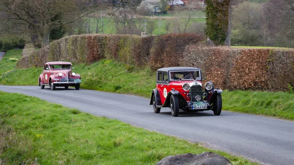 Lagonda Buick Century Escalam Southwaite Hill Cumbria Inglaterra Carros Estão — Fotografia de Stock