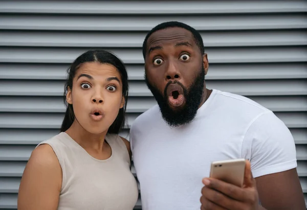 Excited African American Man Woman Holding Mobile Phone Shopping Online — Stock Photo, Image