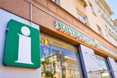 Siauliai, Litvanya - 7 Haziran 2021: Siauliai Turizm Bilgi Merkezi.