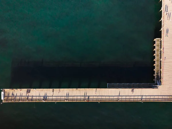 Peatones Vista Aérea Caminando Por Puente Del Muelle Palanga Famoso —  Fotos de Stock