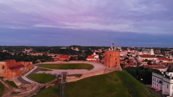 Flygfoto Över Gamla Stan Och Stadspanorama Vilnius Litauens Huvudstad Natursköna — Stockvideo