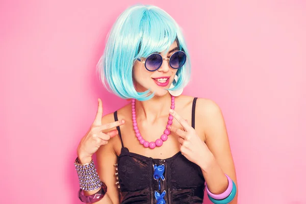 Weird and funny pop girl portrait wearing blue wig — Stock Photo, Image