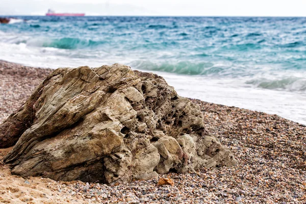 Roca y orilla del mar en Liguria, Italia — Foto de Stock