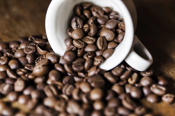 Cup full of coffee beans 4 — Stock Photo, Image