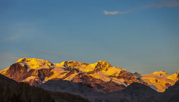 Bergslandskap i Aosta-dalen 3 — Stockfoto