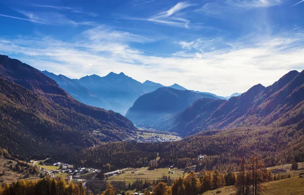 Herfst landschap in Aosta vallei 9 — Stockfoto