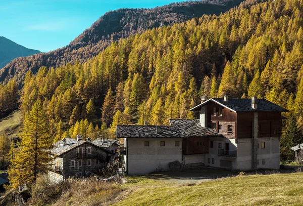 Aosta Vadisi Dağ evler — Stok fotoğraf