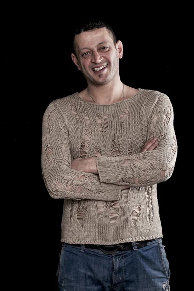 Homem sorridente retrato com braços cruzados — Fotografia de Stock