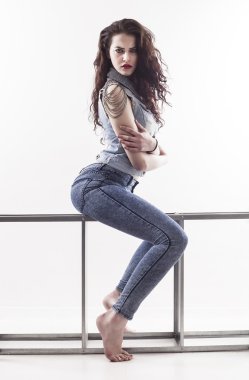 Poz ve arıyorum güzel kız