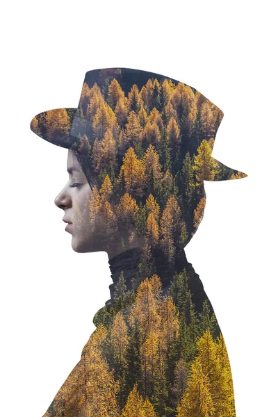 Dvojitá expozice dívka s kloboukem a podzimní treescape — Stock fotografie