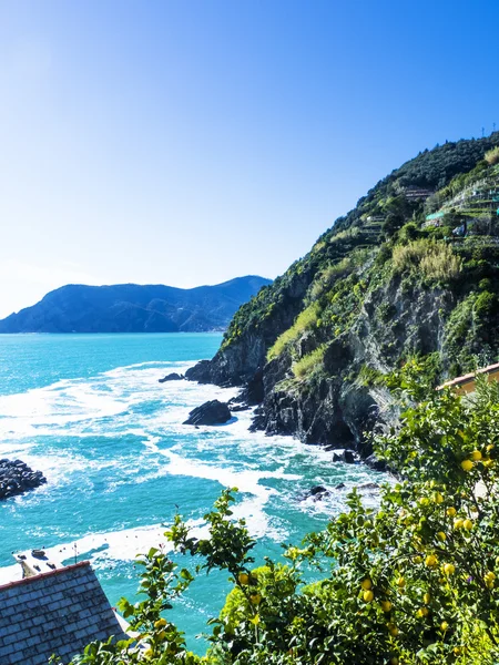 Blue seascape and cliffs — Stock Photo, Image