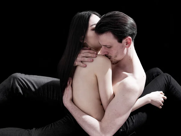Belo casal nu-peito retrato íntimo abraço — Fotografia de Stock