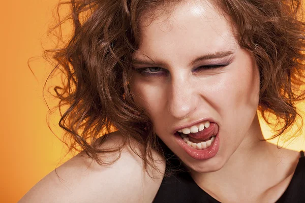 Rolig tjej med sexig uttryck närbild porträtt — Stockfoto