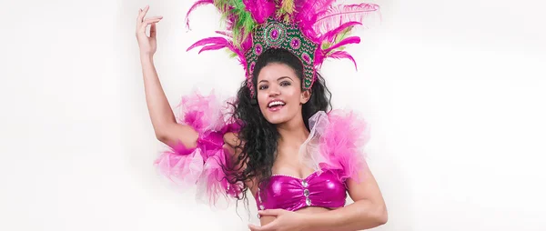 Mujer bailando samba y usando buzón de vestuario tradicional — Foto de Stock