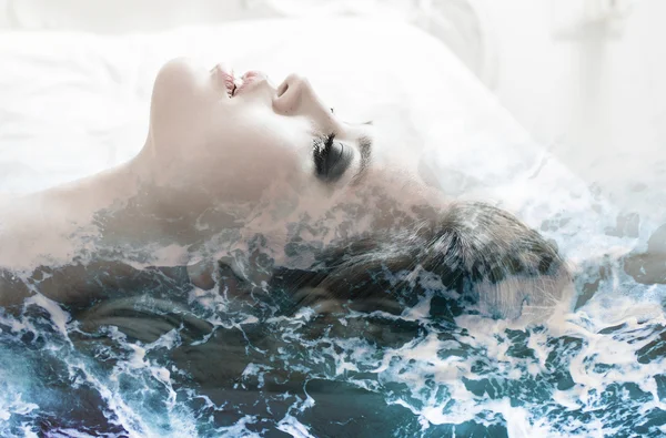 Double exposure of girl profile portrait and sea foam texture — Stock Photo, Image