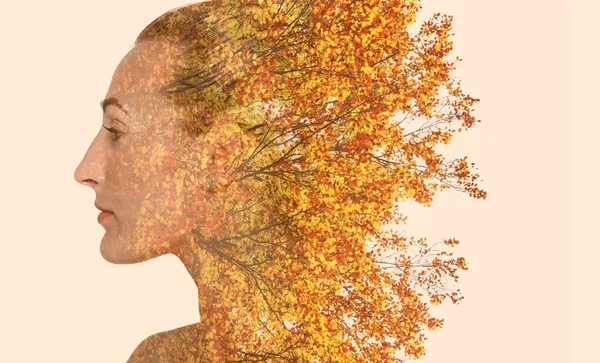 Double exposure of beautiful girl profile portrait and autumn le — Stock Photo, Image