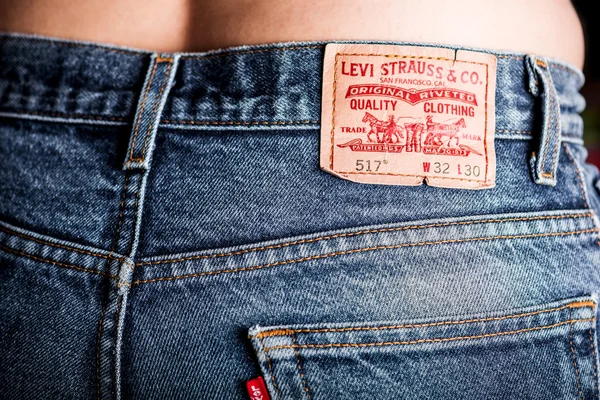 Viejos vaqueros Levis usados 517 — Foto de Stock