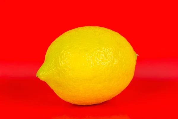 Un citron mûr — Photo