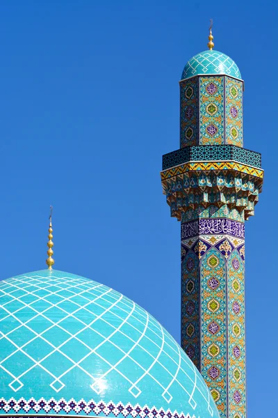 Mesquita e minarete — Fotografia de Stock