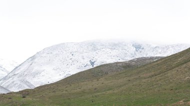 Kışın Alp çayırları