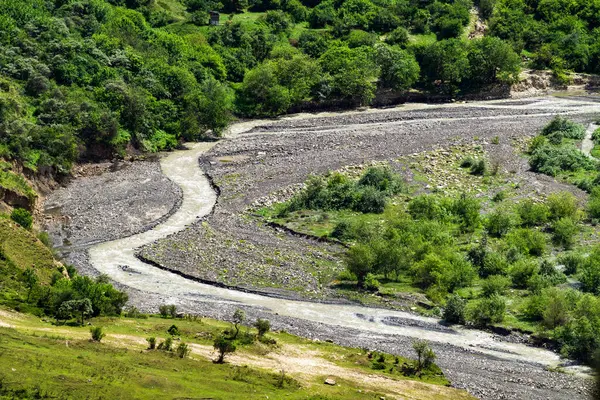 Vadideki Hızlı Dağ Nehri — Stok fotoğraf