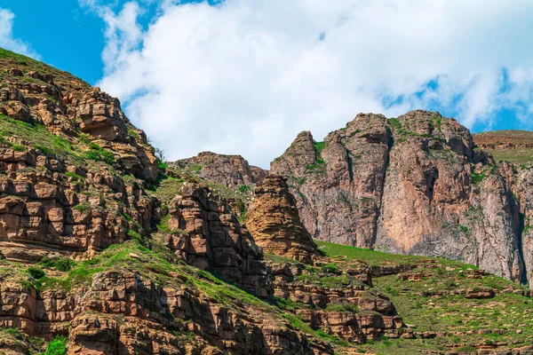 Doğadaki kaya katmanları