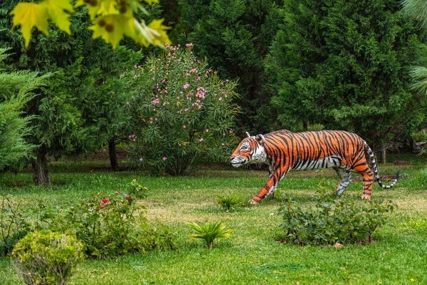 Tigre Figura Parque Cidade — Fotografia de Stock