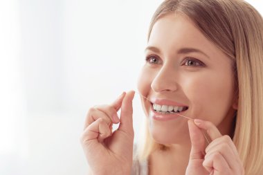 Sonra lezzetli breakfast Diş Temizleme