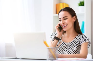 Pozitif güzel kadın söz 