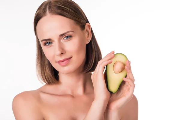 Bonito jovem mulher segurando frutas — Fotografia de Stock