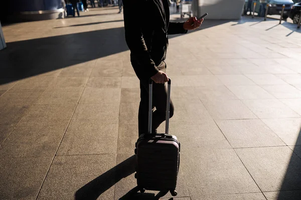 Encomendar táxi na internet é fácil enquanto viaja para o exterior — Fotografia de Stock