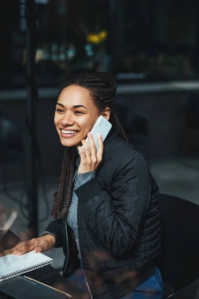 Feeling so happy while talking with you — Stok fotoğraf